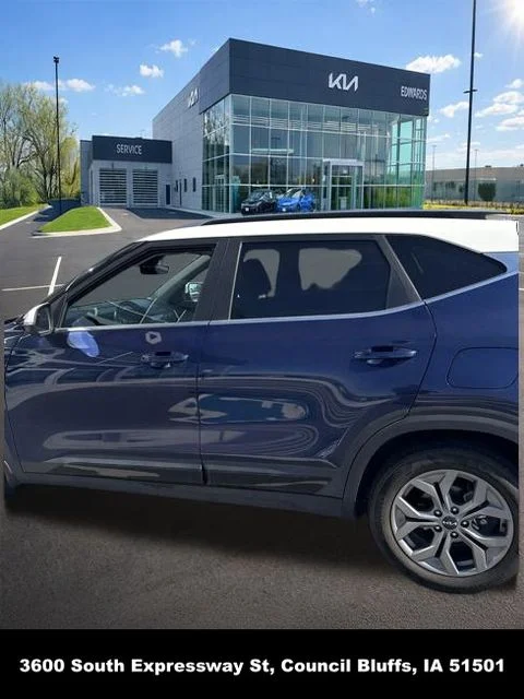 Used 2024 Blue Kia S image 6