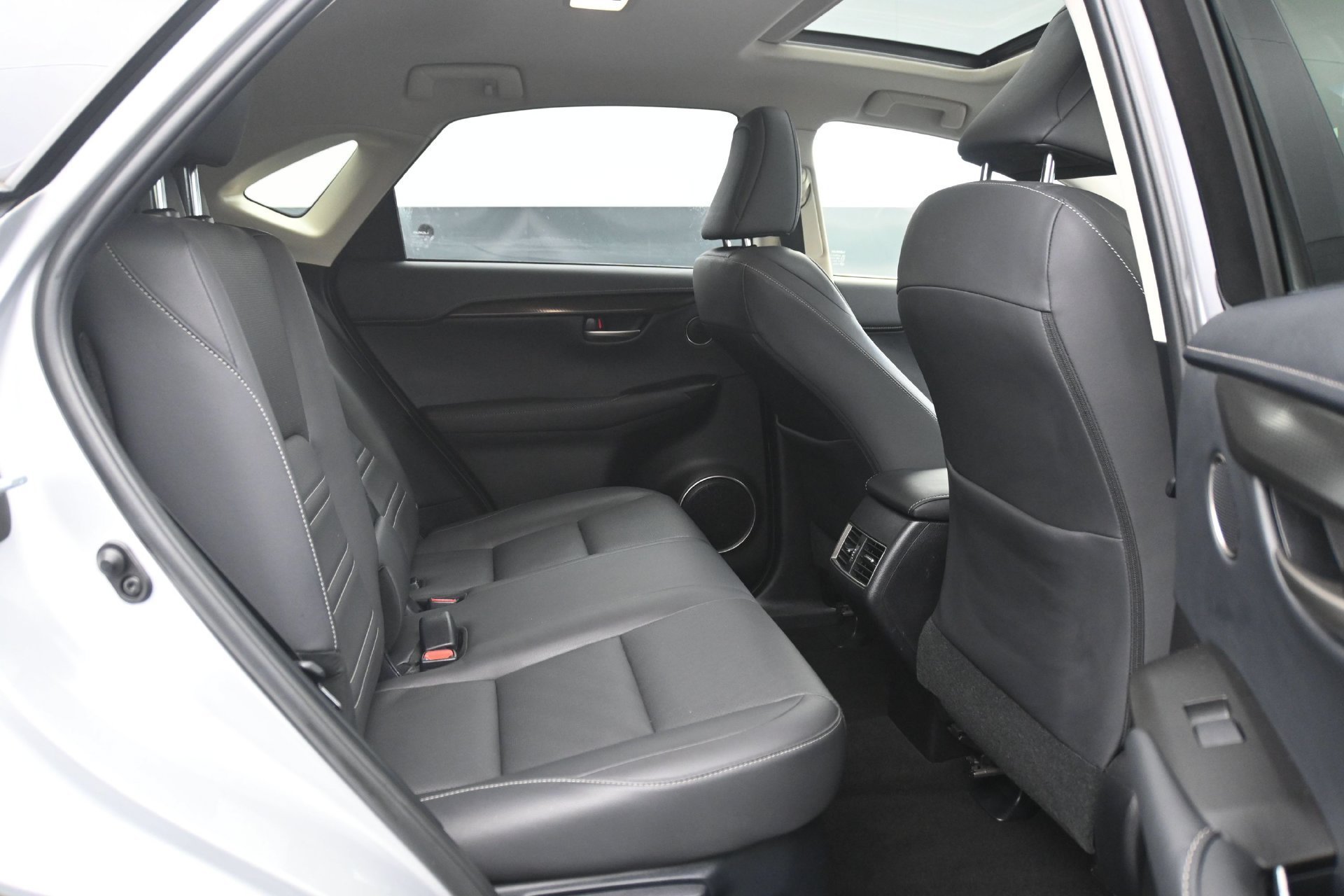 Used 2015 Silver Lexus 200t image 14