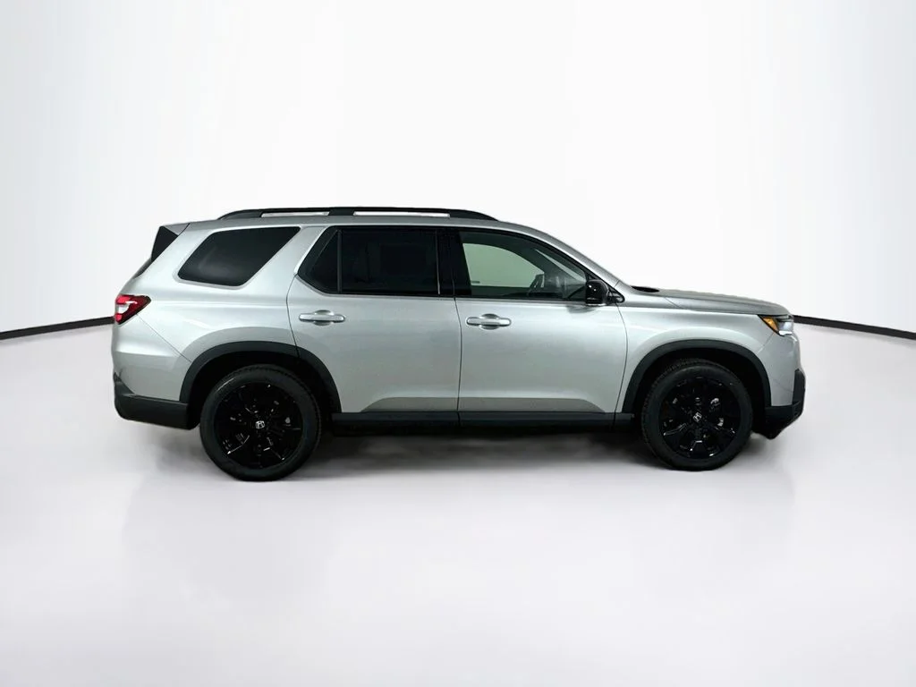 New 2026 Solar Silver Metallic Honda Black Edition image 8