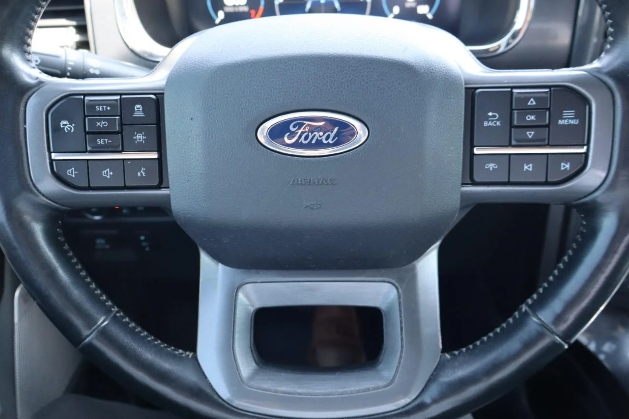 Used 2021 CARBONIZED GRAY Ford Lariat image 14