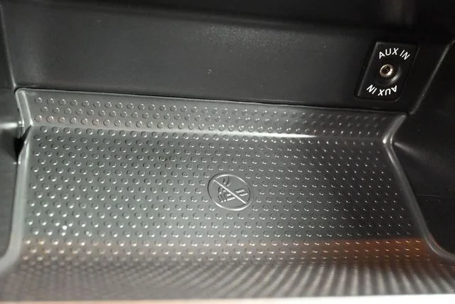 Used 2013 Silver Volkswagen 2.5L image 19