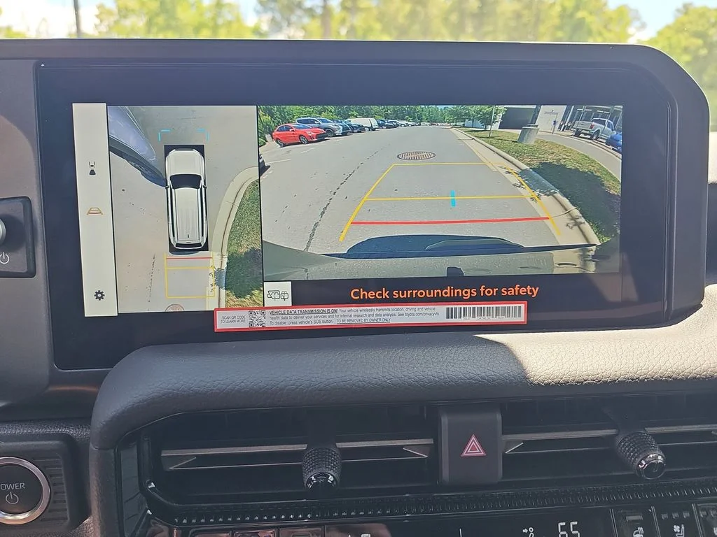 Used 2025  Toyota Base image 23