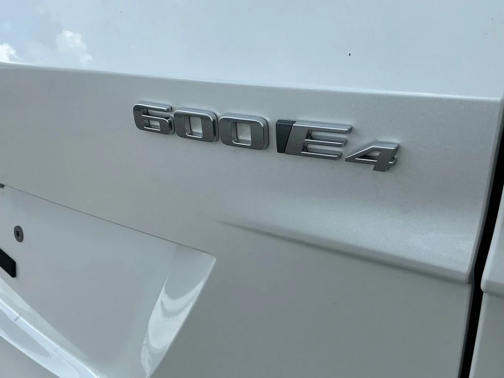 Used 2024 White Cadillac Sport image 23