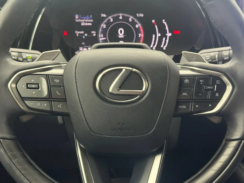 Used 2023 Red Lexus RX 350 image 18