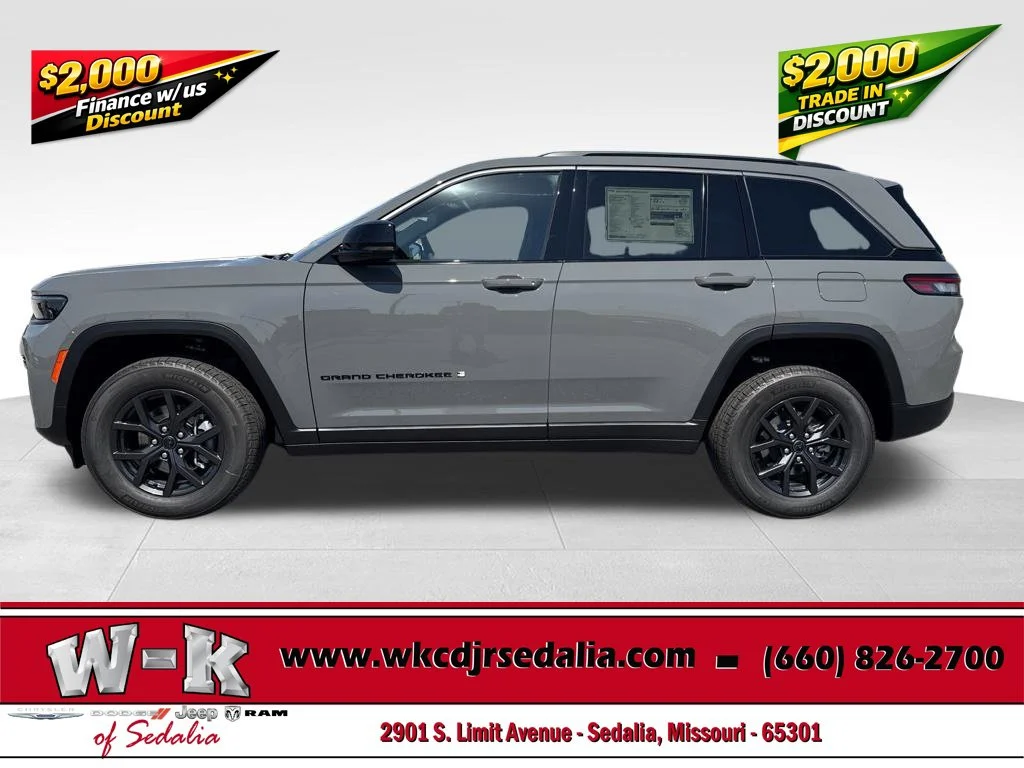 New 2027 Gray Jeep Altitude image 9