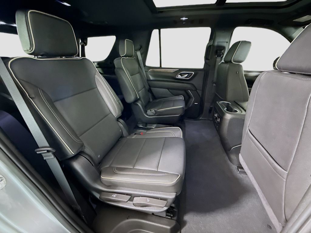 Used 2024 Sterling Gray Metallic Chevrolet Premier image 29