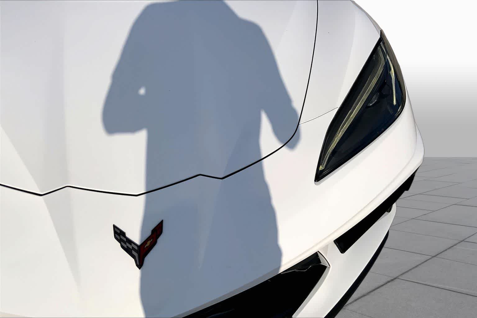 Used 2020 ARCTIC WHITE Chevrolet 3LT image 24