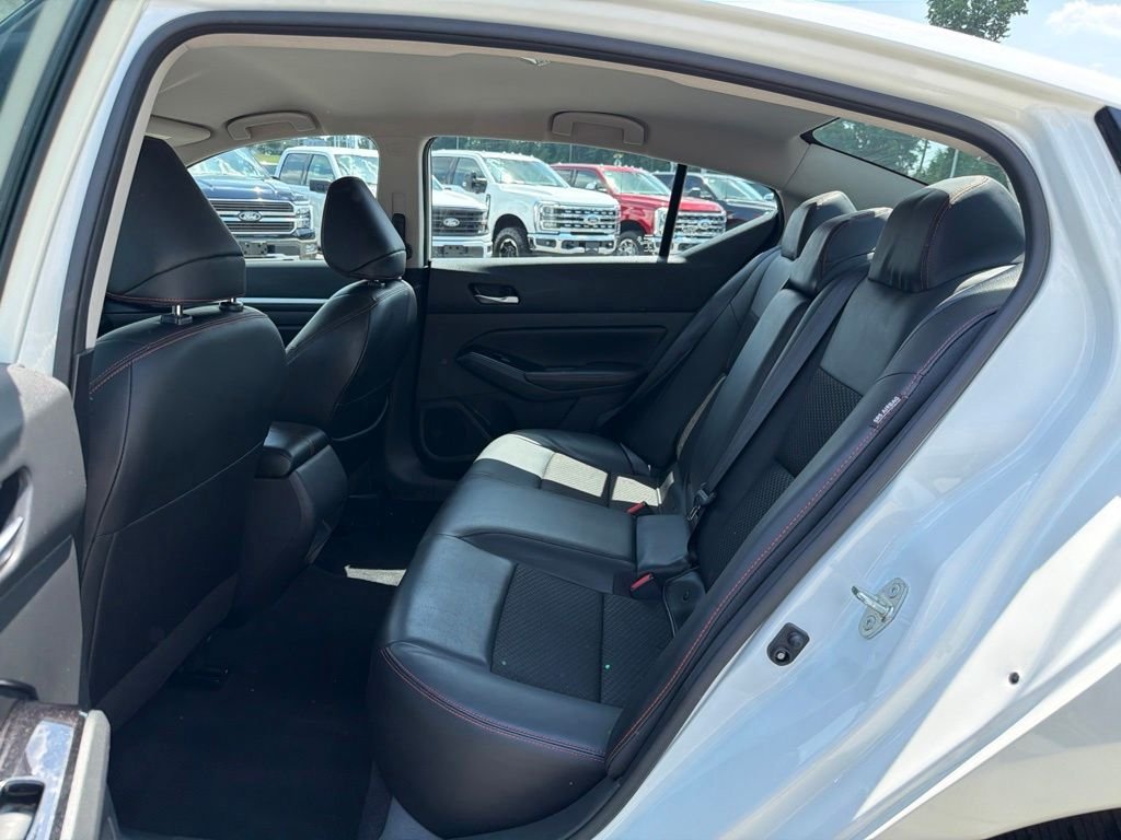 Used 2024 White Nissan 2.5 SR image 14