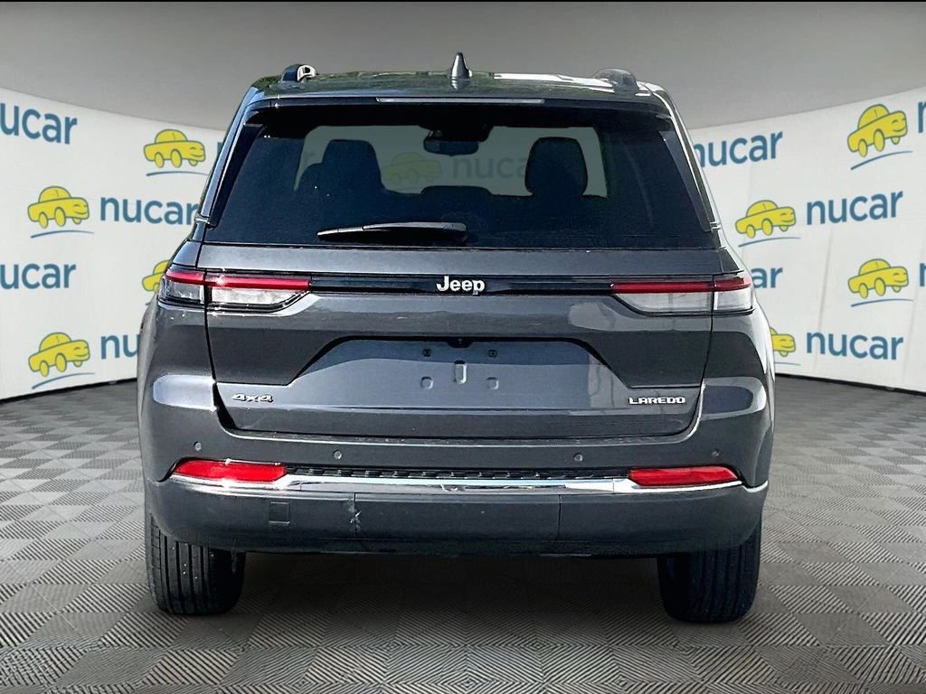 Used 2023 Silver Metallic Ford XLT image 5