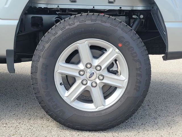 New 2026 Silver Metallic Ford XLT image 8