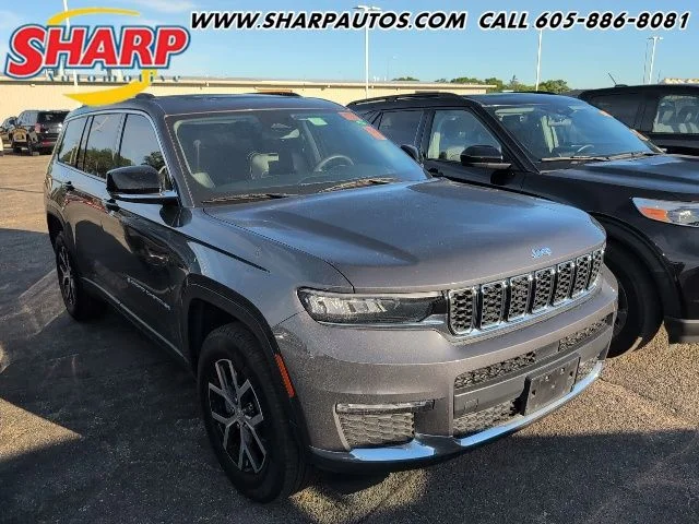 2023 Jeep Grand Cherokee L Limited 4x4's photo