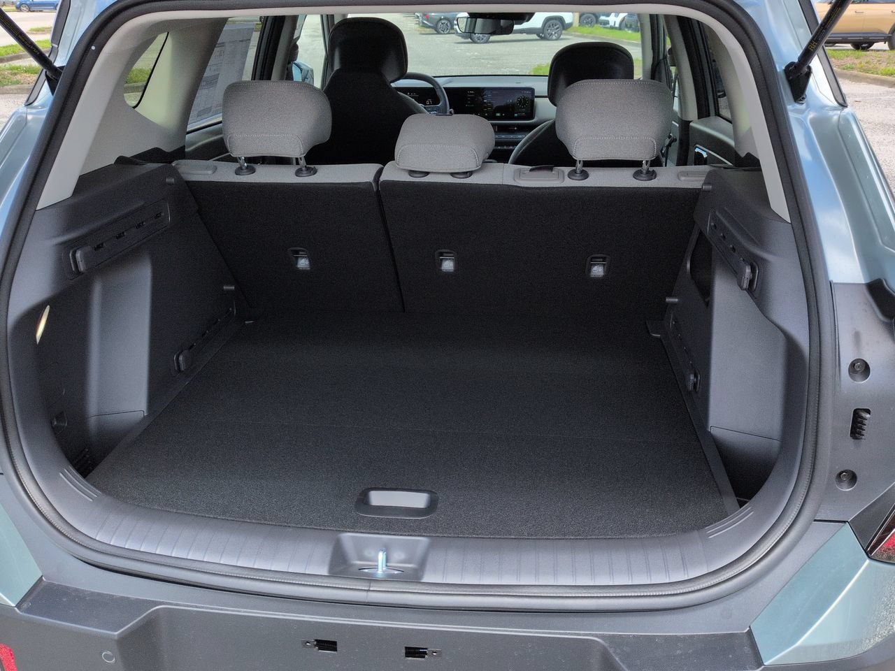 New 2027 Iceberg Green Kia S image 15