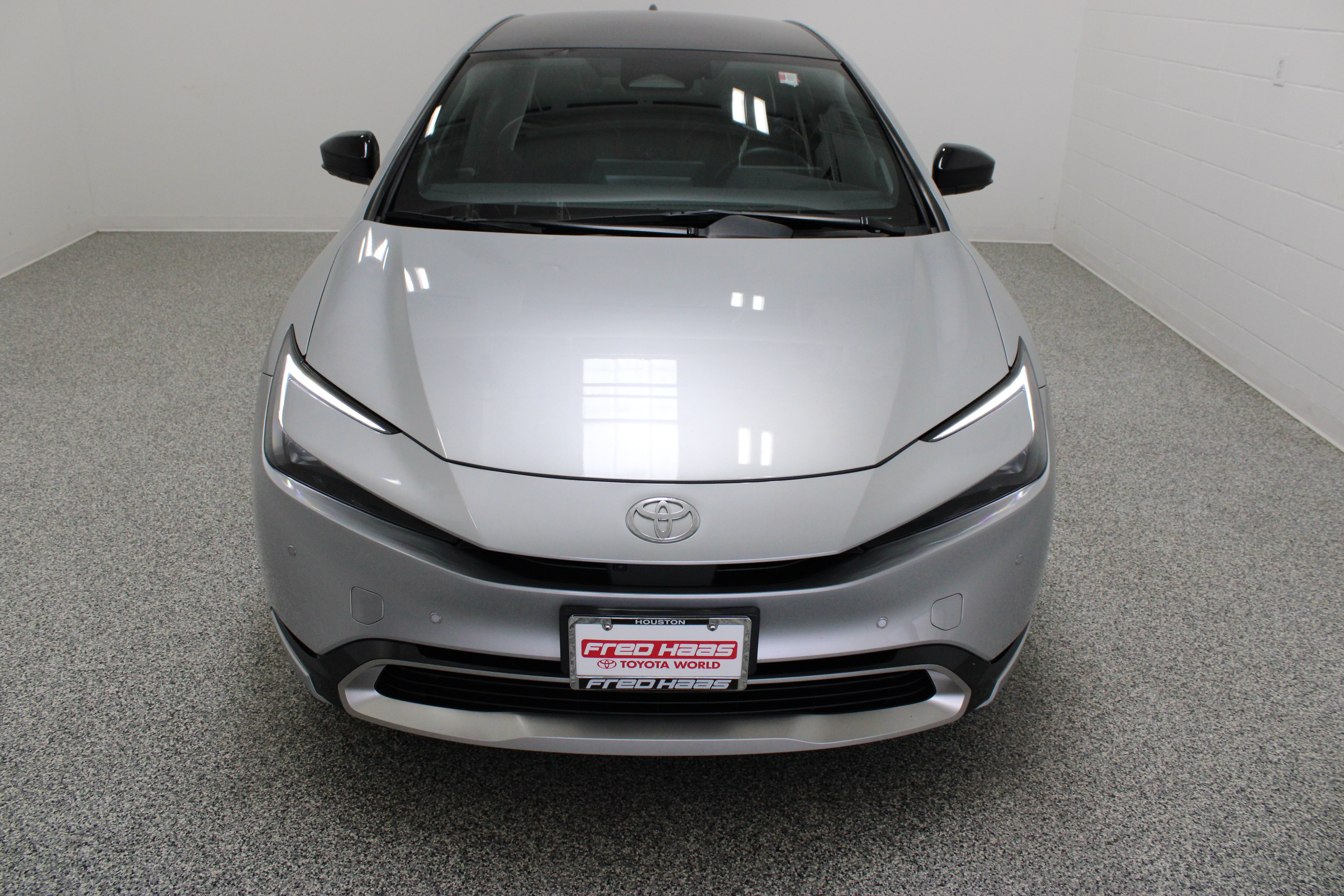 Certified Used 2024 Cutting Edge Toyota XSE Premium 2.0L/Electric image 3