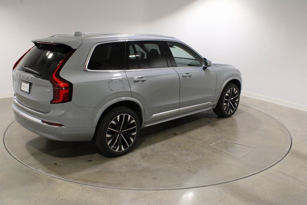 2026 Volvo XC90 Plus - Photo 6