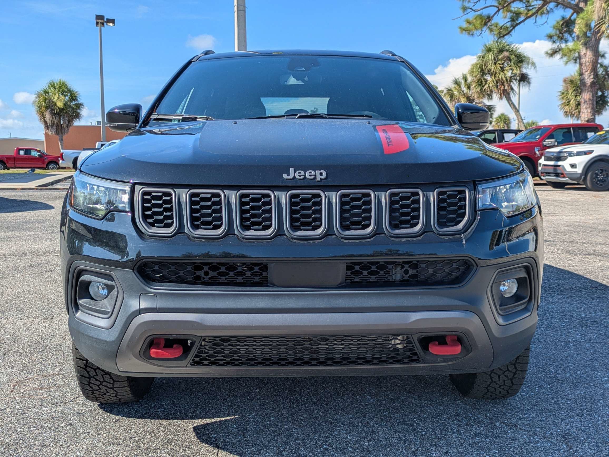 Used 2024 Diamond Black Crystal Pearlcoat Jeep Trailhawk image 3