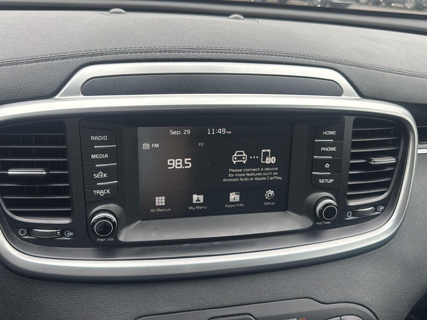 Used 2019 Sangria Kia LX image 17