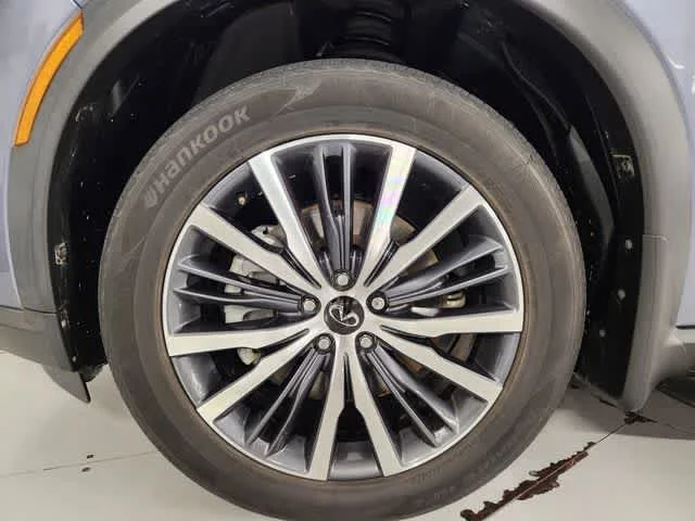 Used 2023 Moonbow Blue/Black Obsidian INFINITI AUTOGRAPH image 8