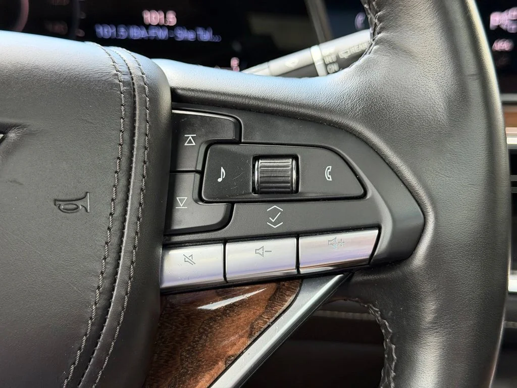 Used 2021 Black Cadillac Sport Platinum image 17