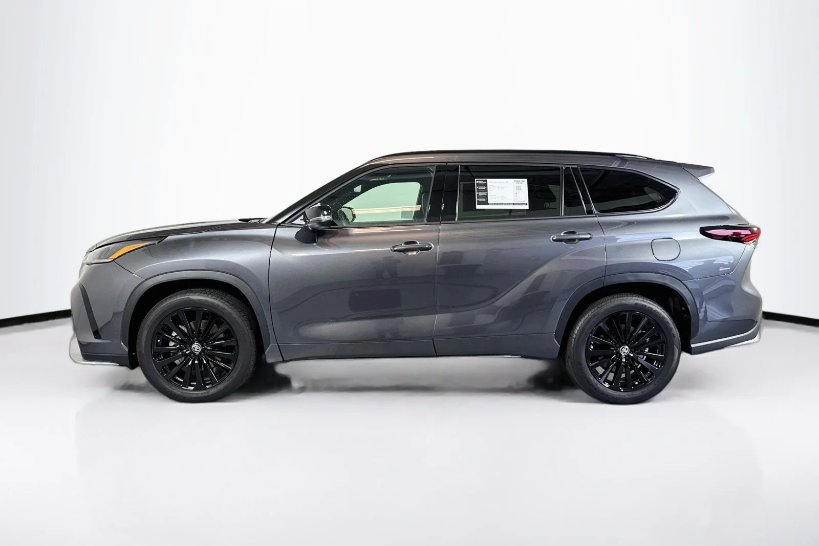 Used 2025 Gray Toyota XSE image 8