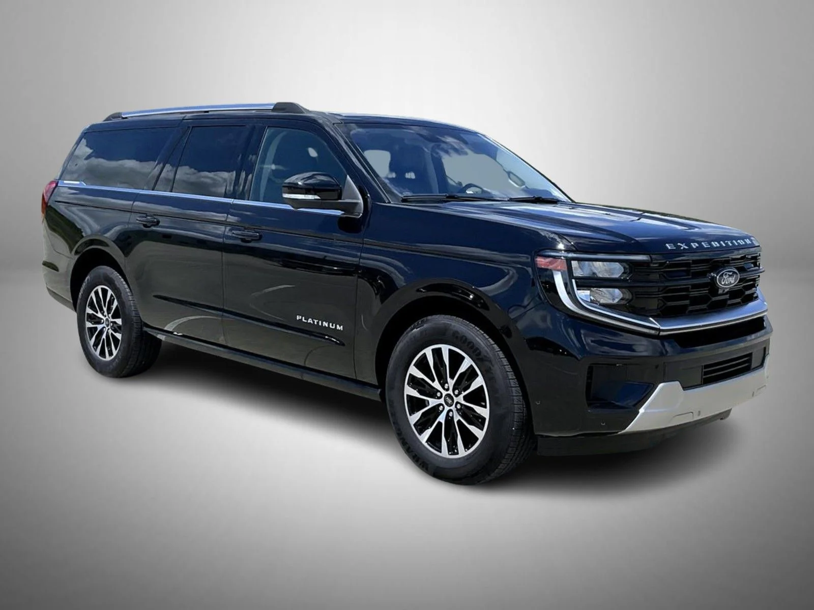 Used 2025 Black Ford Platinum image 3
