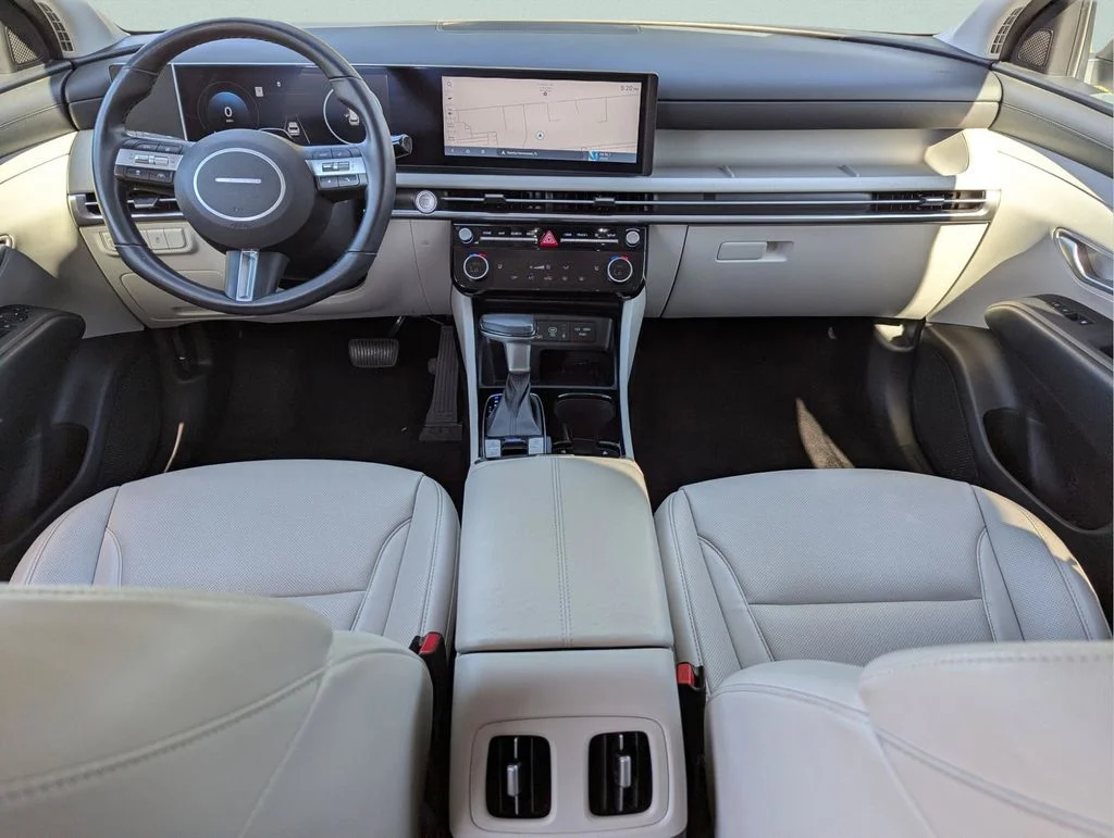 Used 2025 White Hyundai SEL Convenience image 36