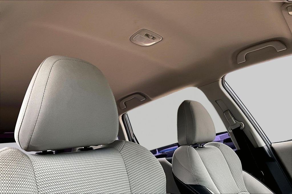 Used 2023 Gray Subaru Base image 17