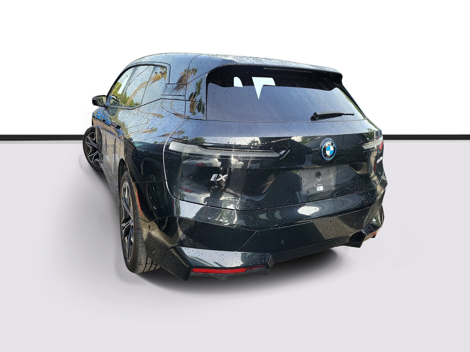 Certified Used 2024 Black Sapphire Metallic BMW xDrive50 image 4