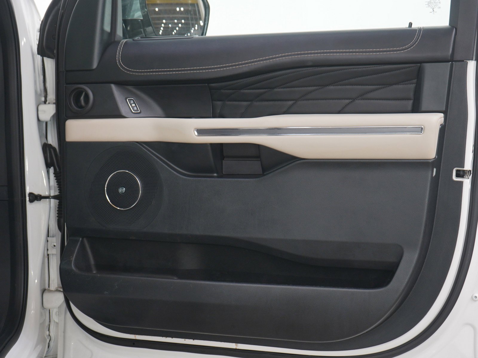 2021 Ford Expedition Platinum - Photo 12