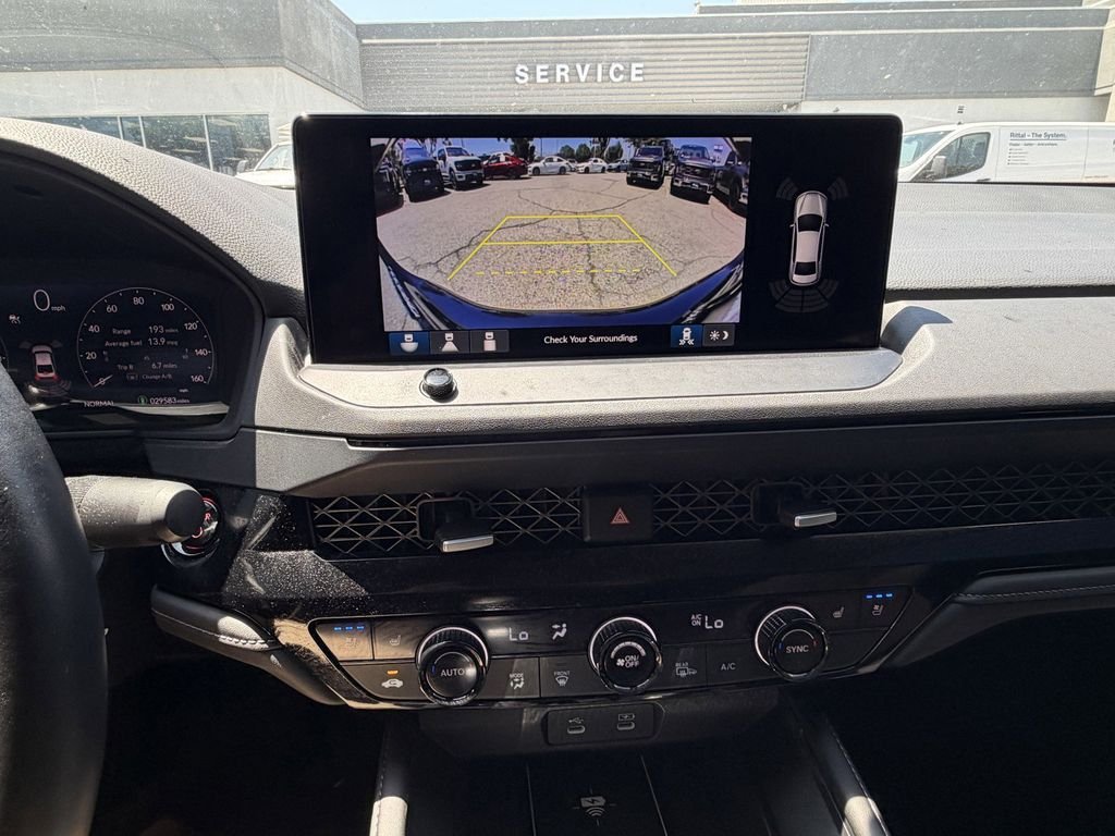 Certified Used 2025  Honda Touring image 32