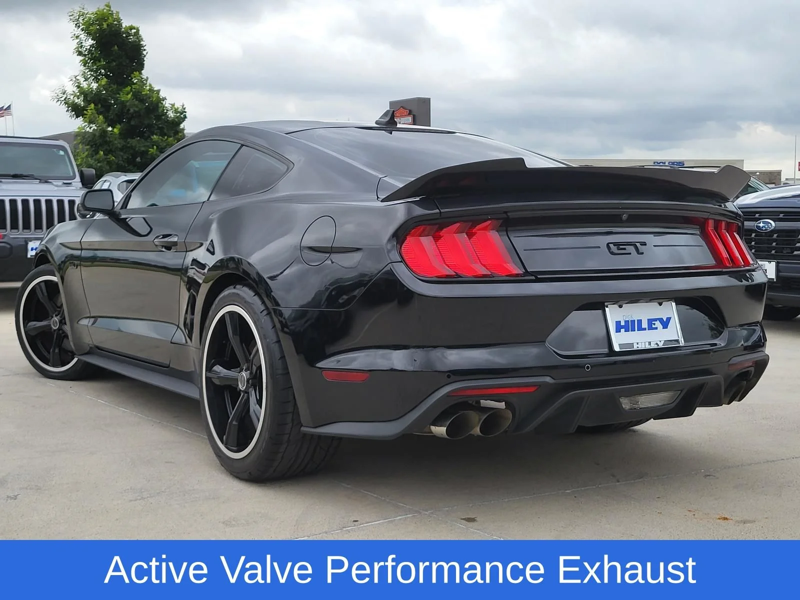 Used 2021 Black Ford GT image 3