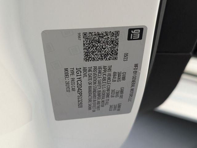 Used 2023 White Chevrolet Stingray image 16