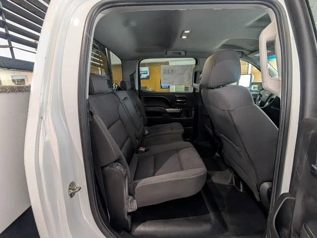 Used 2018 White Chevrolet LT image 15
