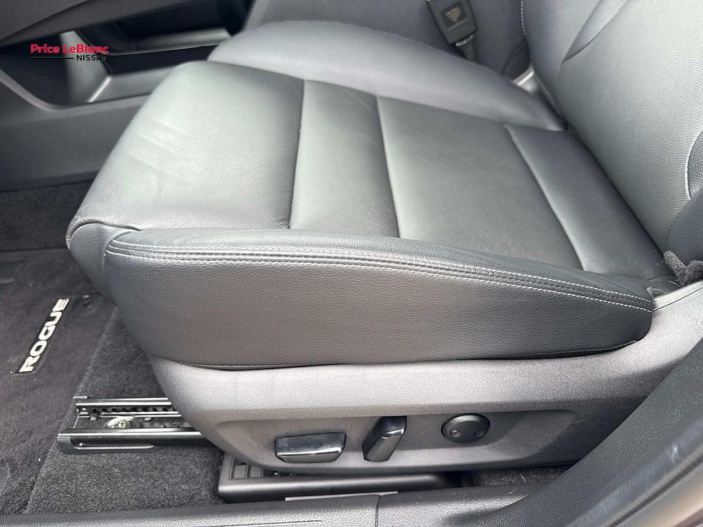 Certified Used 2025 BLUE Nissan SL image 17