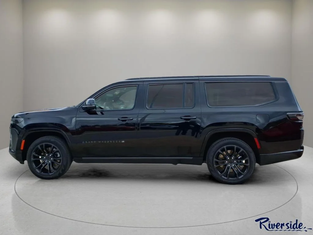 New 2026 High Gloss Black Exterior Paint Jeep Summit Obsidian image 3