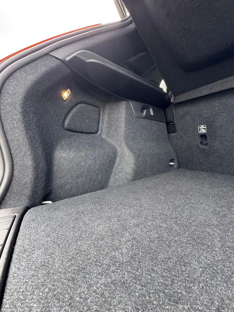 2024 Volvo XC40 Core - Photo 10