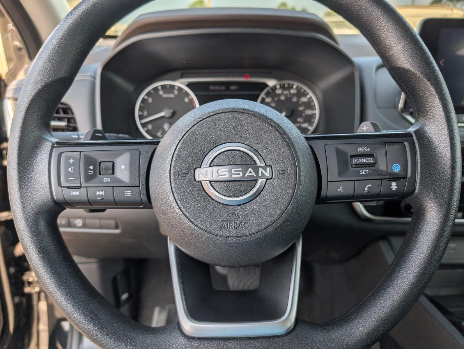 Used 2023 Super Black Nissan SV image 24