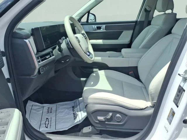 Used 2026  Hyundai SEL image 19