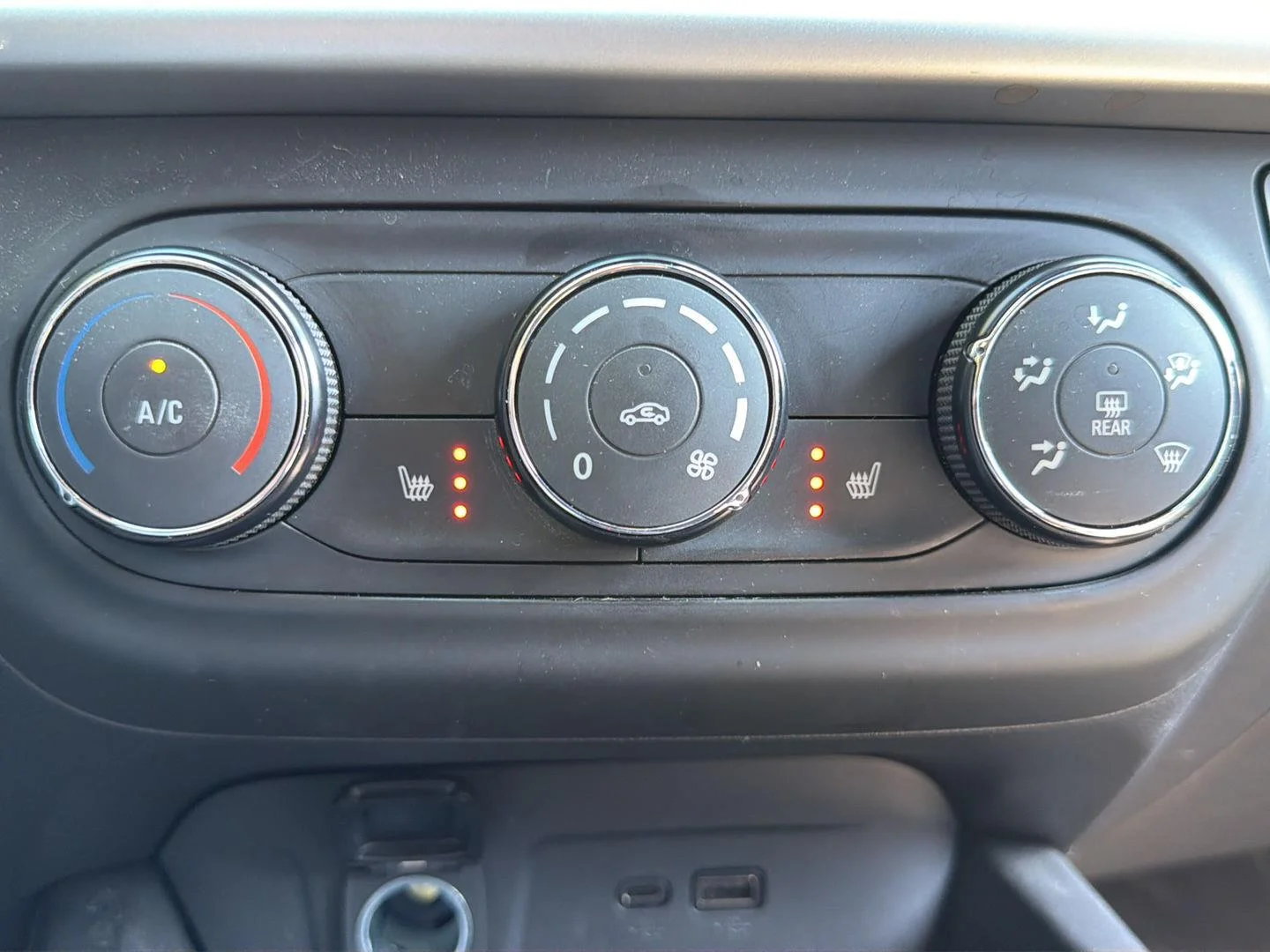 Used 2024 Mosaic Black Metallic Chevrolet 1RS image 3
