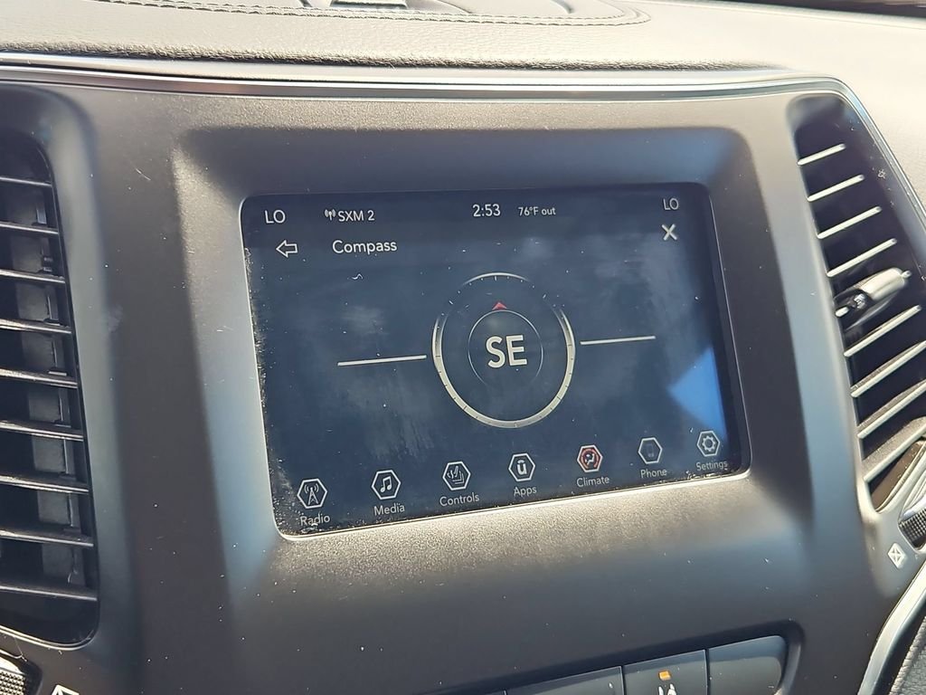 Used 2020 Light Brownstone Pearlcoat Jeep Latitude Plus image 18