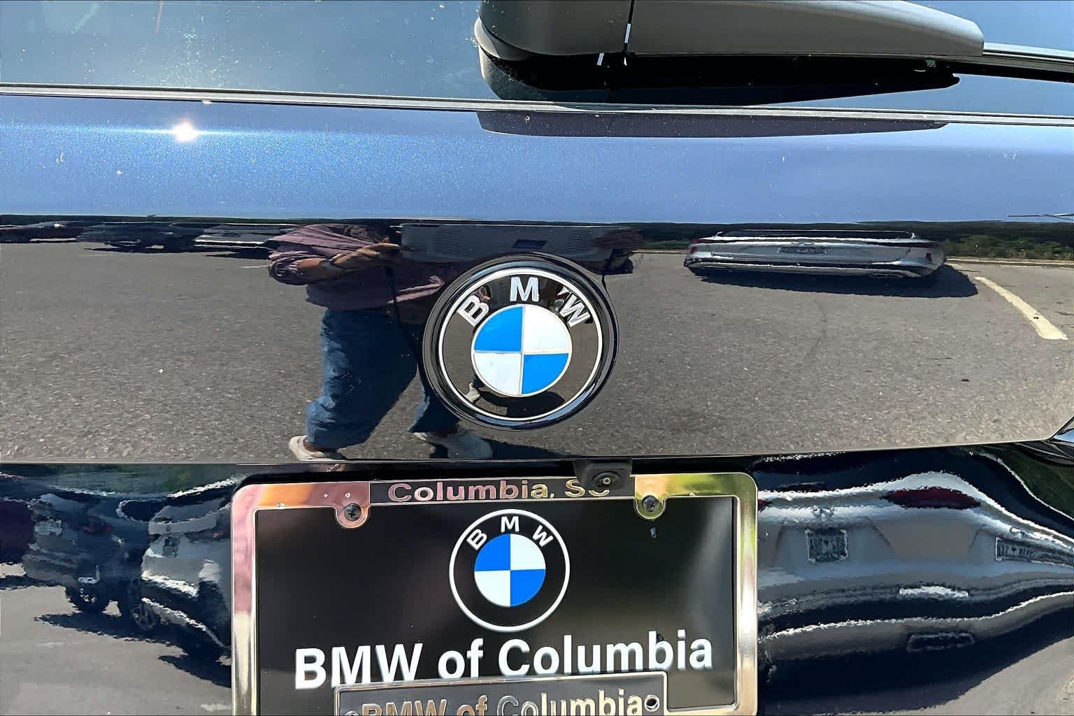New 2026 Carbon Black Metallic BMW xDrive40i image 15