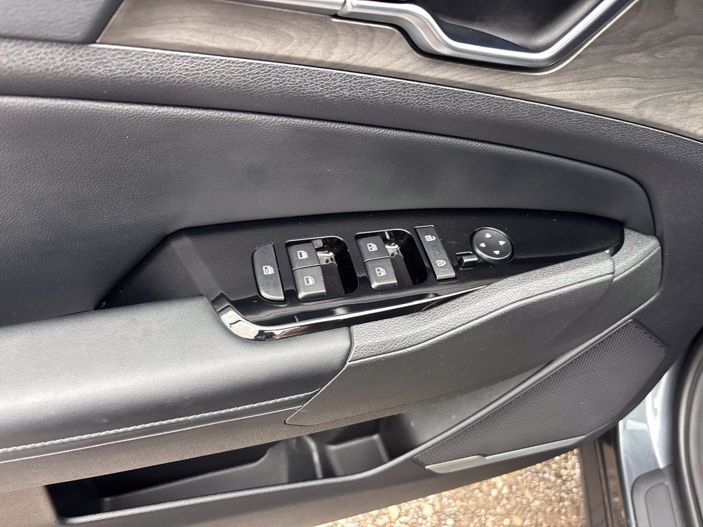 Used 2025 Gray Kia X-Line image 12