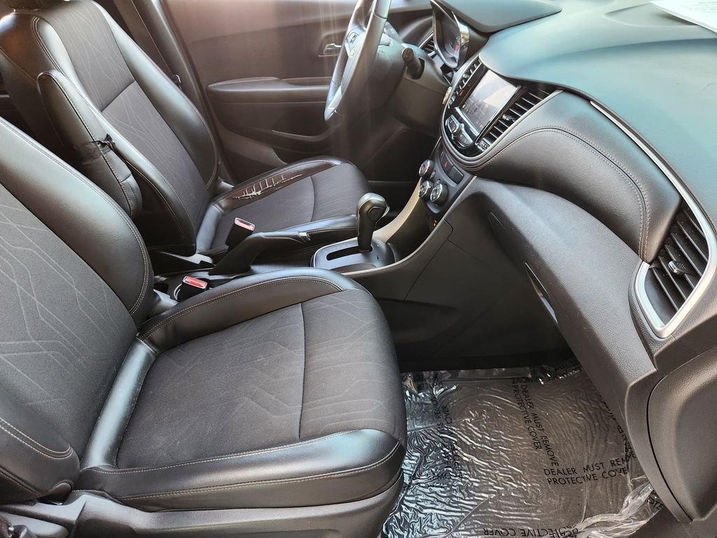 Used 2022 Summit White Chevrolet LT image 16