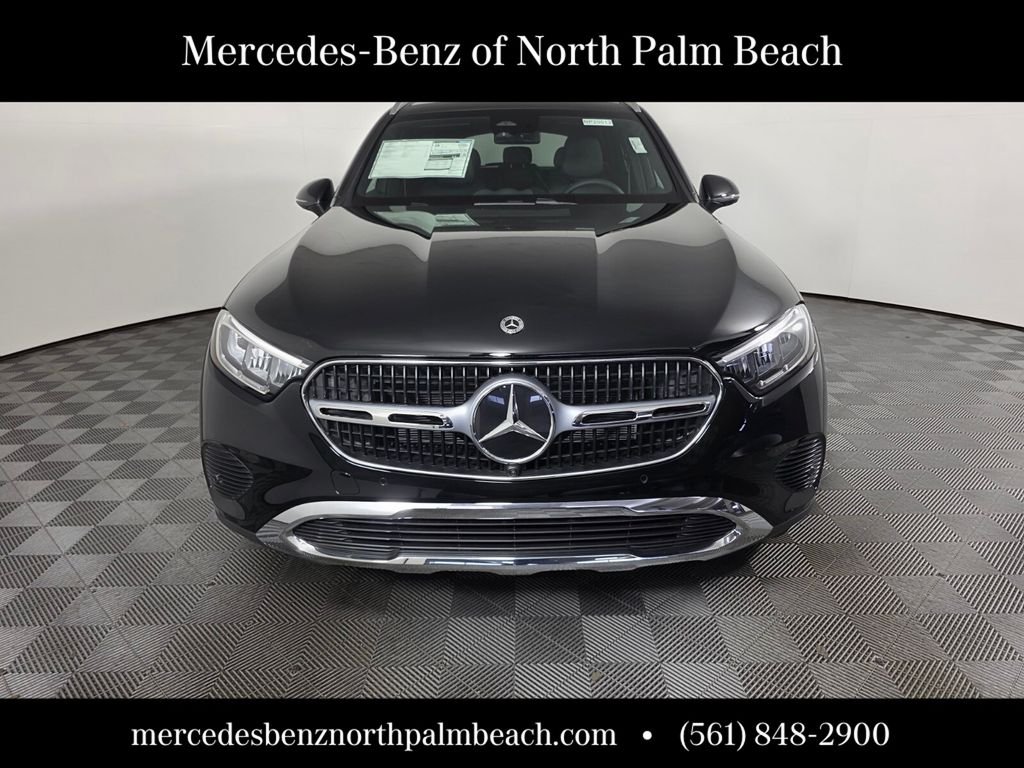 New 2026 Black Mercedes-Benz GLC 300 image 2