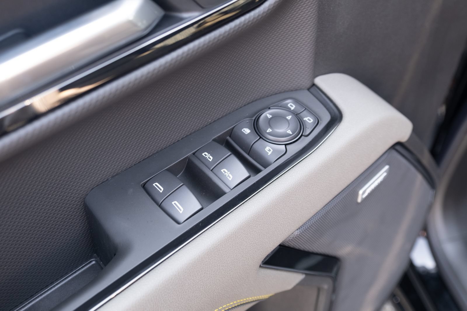 2026 Chevrolet Silverado 1500 ZR2 - Photo 18