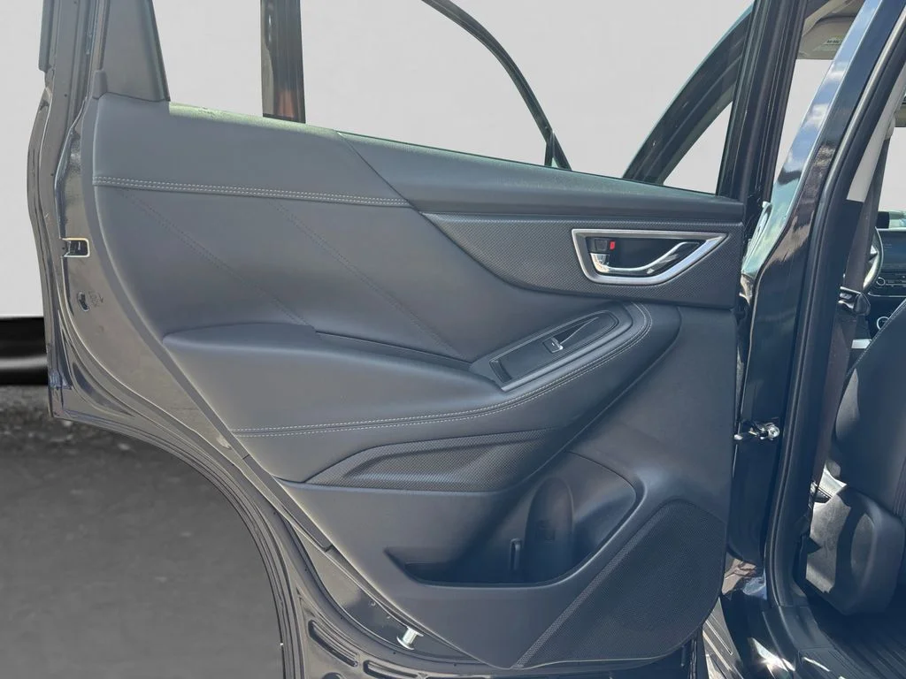 Used 2020 Black Subaru Limited image 39