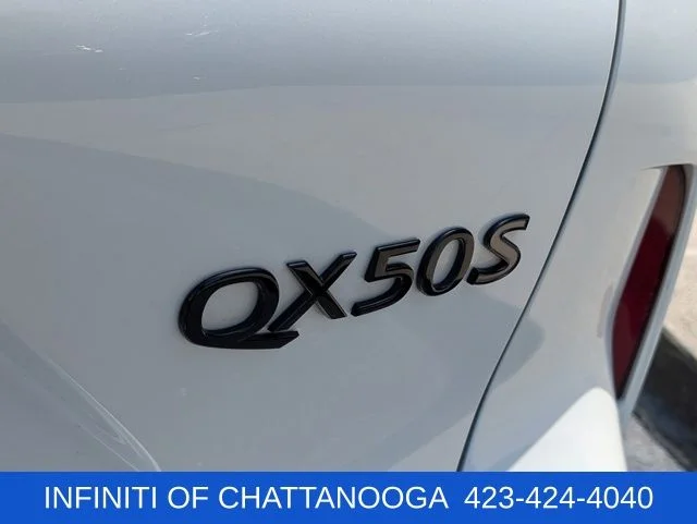 Certified Used 2023 White INFINITI SPORT image 35