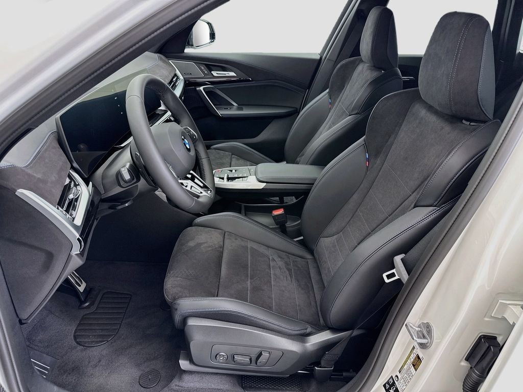 New 2027 Alpine White BMW xDrive28i image 18