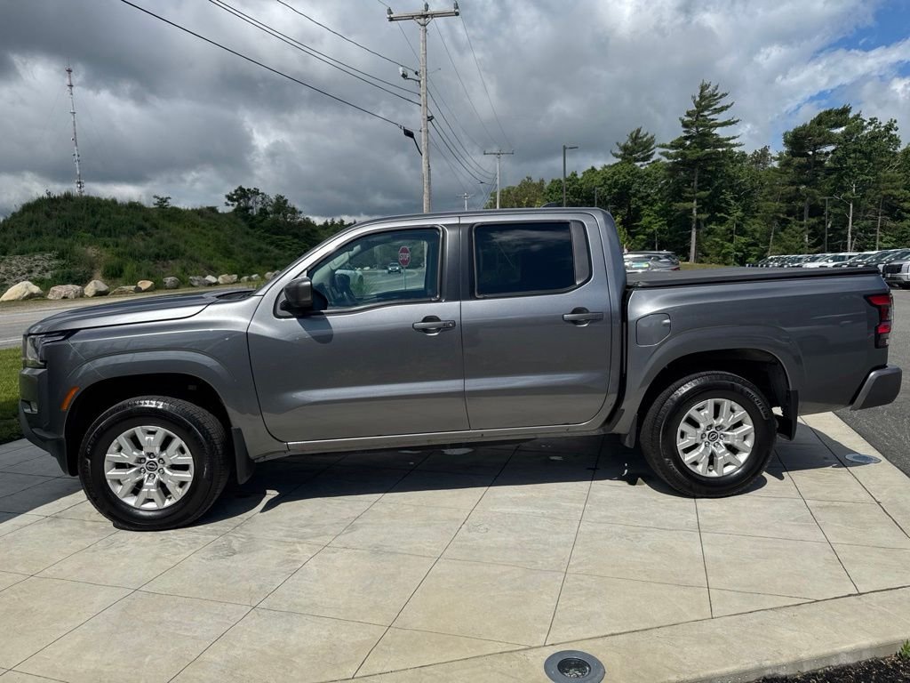Used 2024 Gray Nissan SV image 4
