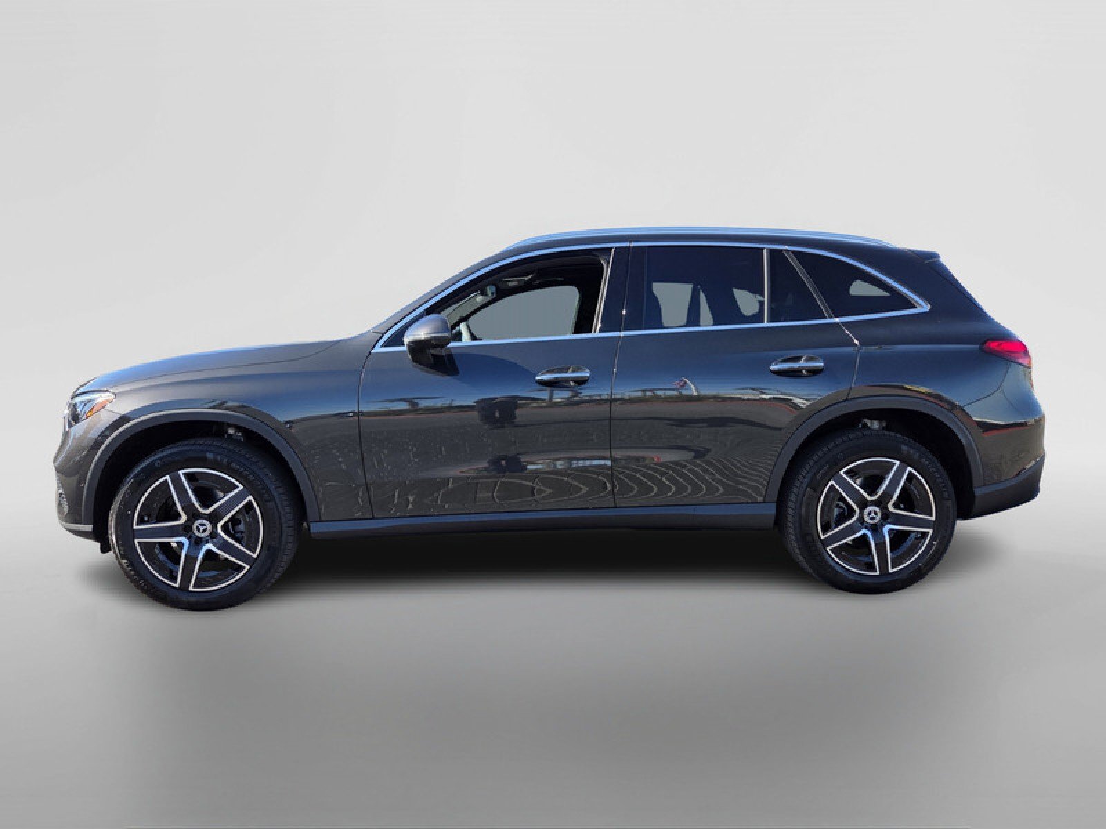 New 2026 Graphite Grey Metallic Mercedes-Benz GLC 300 SUV image 2