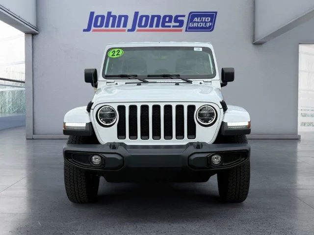 Used 2022 Bright White Clearcoat Jeep Unlimited Sahara Altitude image 9